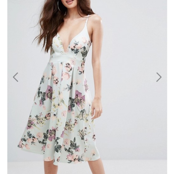 Boohoo Dresses & Skirts - Boohoo Floral Plunge Neck Midi Skater Dress NWT